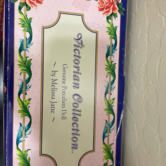 Sold separately victorian collection dolls - Picture 4 of 9